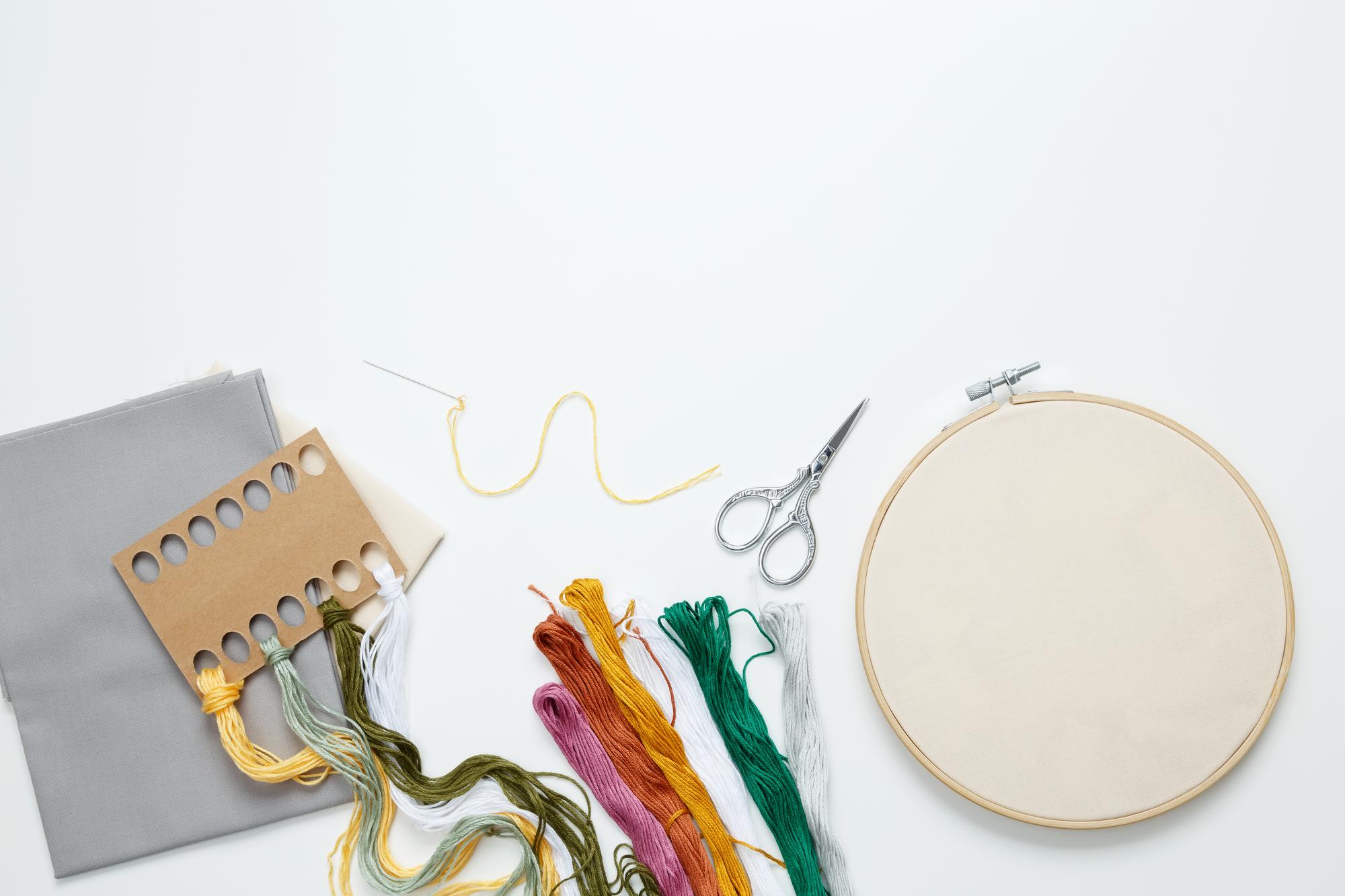 Kit di ricamo e materiali